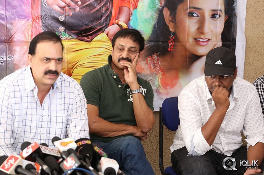 Hrudaya-Kaleyam-Movie-Re-Release-Press-Meet